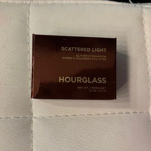Hourglass highlighter in color rapture